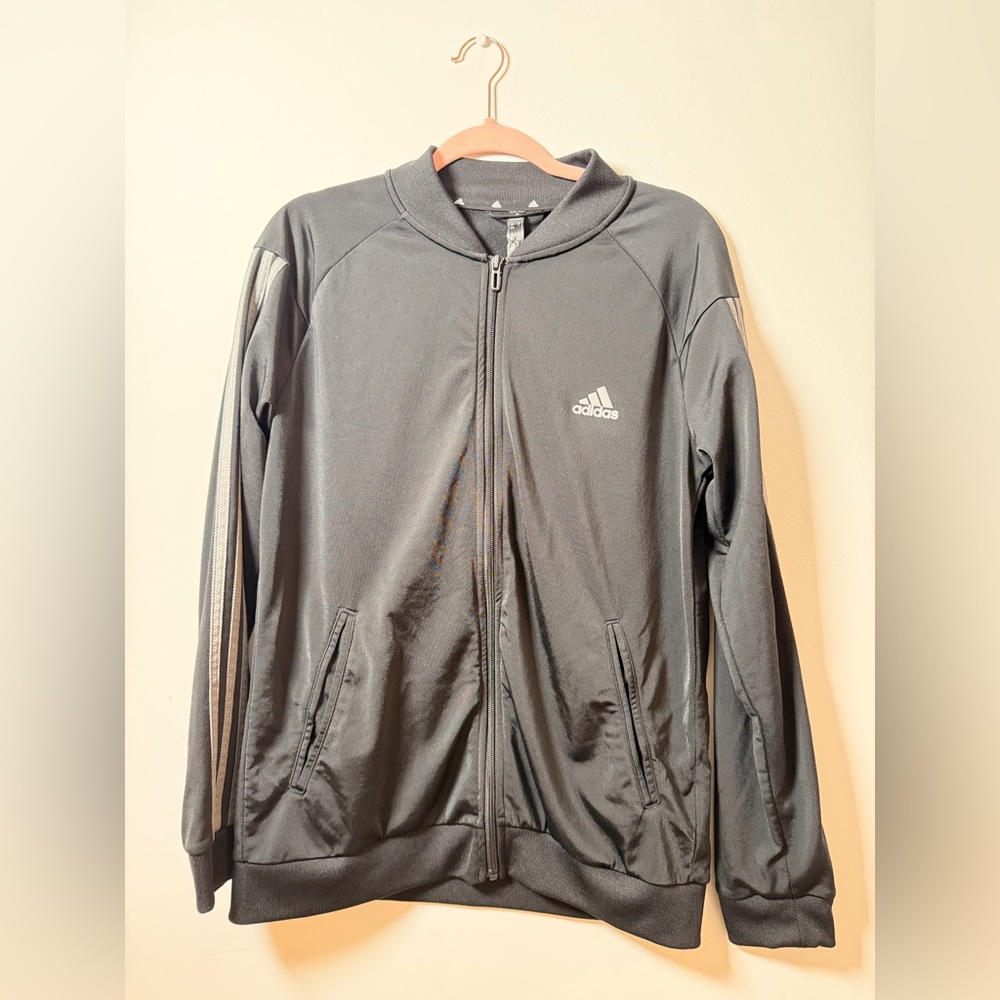 🍄| Adidas Gray Full-Zip Bomber Jacket with Stripe Accents